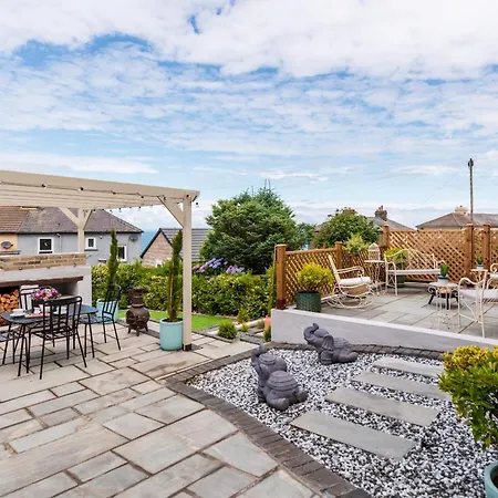 Tranquil House With Sea Views Vakantiehuis