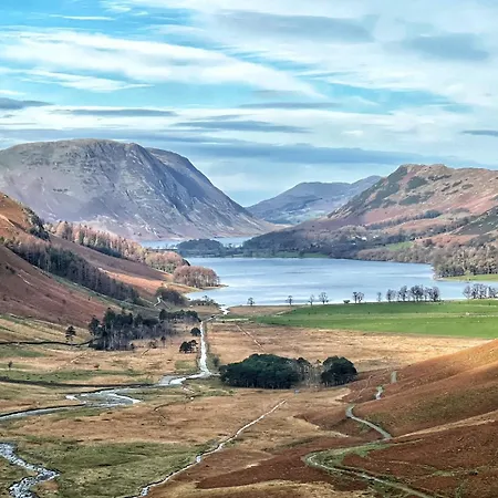 Tranquil House With Sea Views